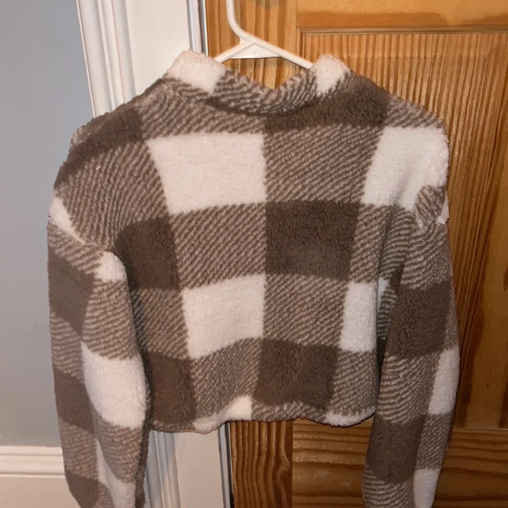Shein top - Picture 2 of 2